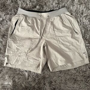 Lulu lemon Men's Beige Shorts large